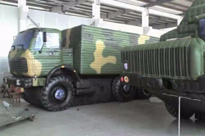 高明大型军事车